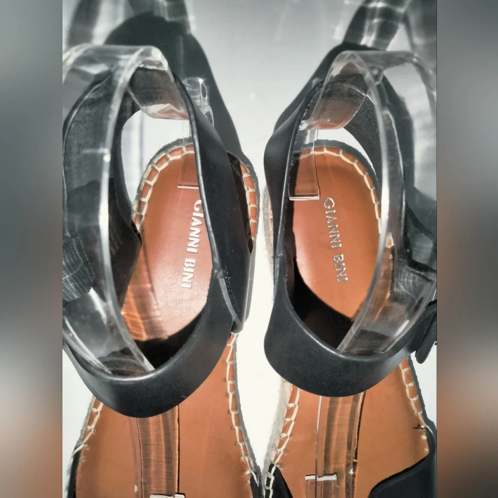 Gianni Bini (Size 10) Black Open Toe Ankle Strap & Buckle Platform Espadrilles